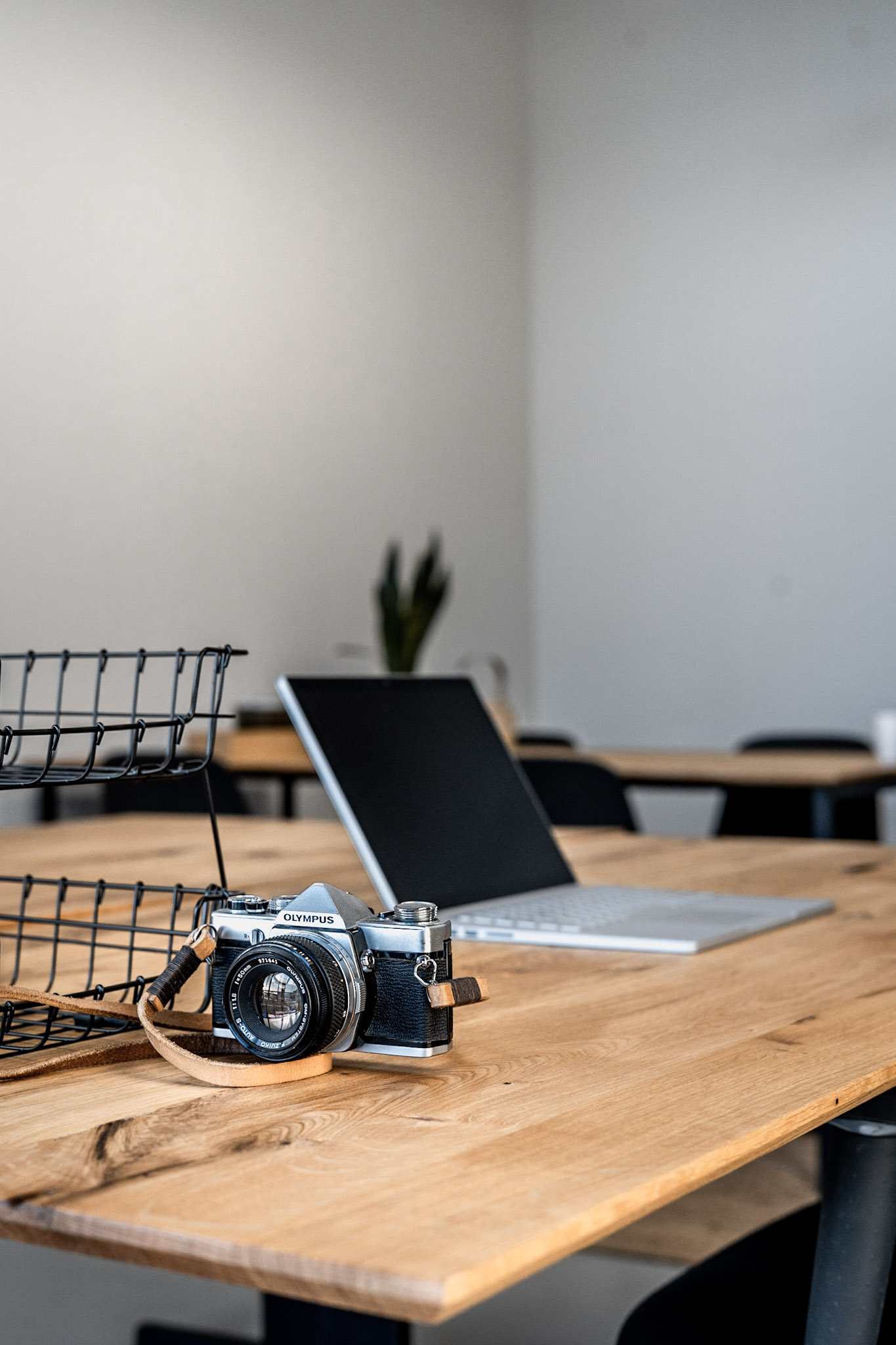 Uniek industrieel interieur met maatwerk meubilair